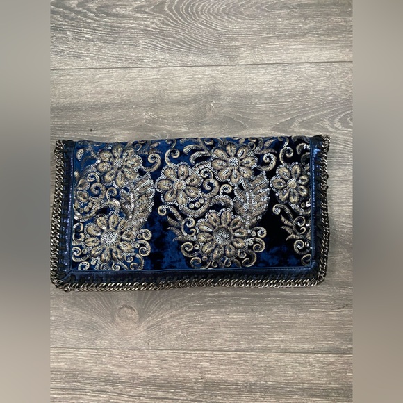 Cinti Sequins Mettalic Leather Embroidered Fold Over Navy Velvet Clutch w Metal - Picture 8 of 15